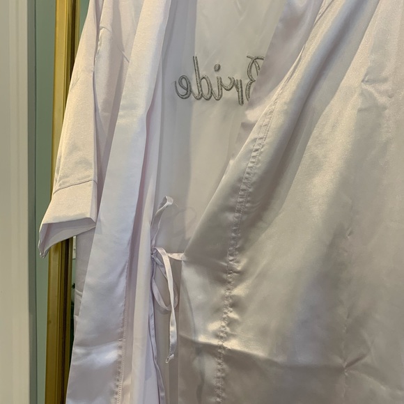 White Silk Bride Robe - Picture 5 of 5
